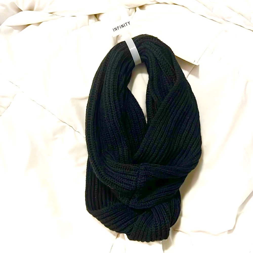 Black wrap scarf by infinity